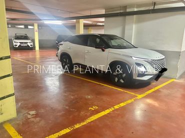 Aparcament en venda a Carrer TORRIJOS 94