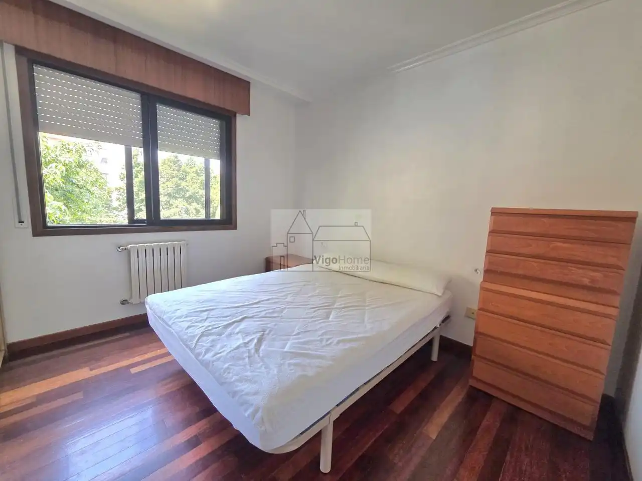 Bedroom of Flat for rent in Vigo   with Heating, Parquet flooring and Storage room