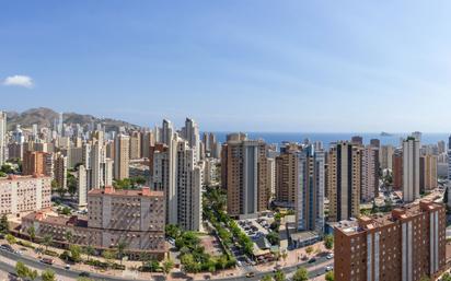 Vista exterior de Apartament en venda en Benidorm amb Aire condicionat, Calefacció i Terrassa