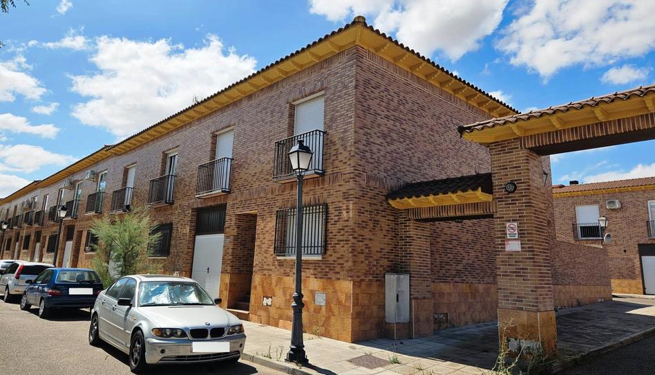 Foto 1 de Casa adosada en venda a Novés, Toledo