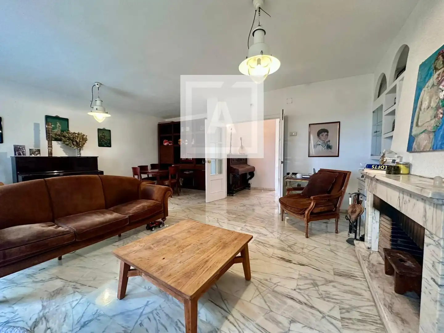Sala de estar de Casa adosada en venta en Población de Arroyo con Aire acondicionado, Calefacción y Jardín privado