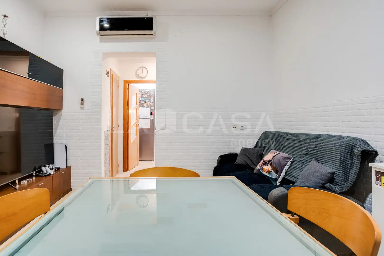 Ground floor for sale in Barcelona  with Heating