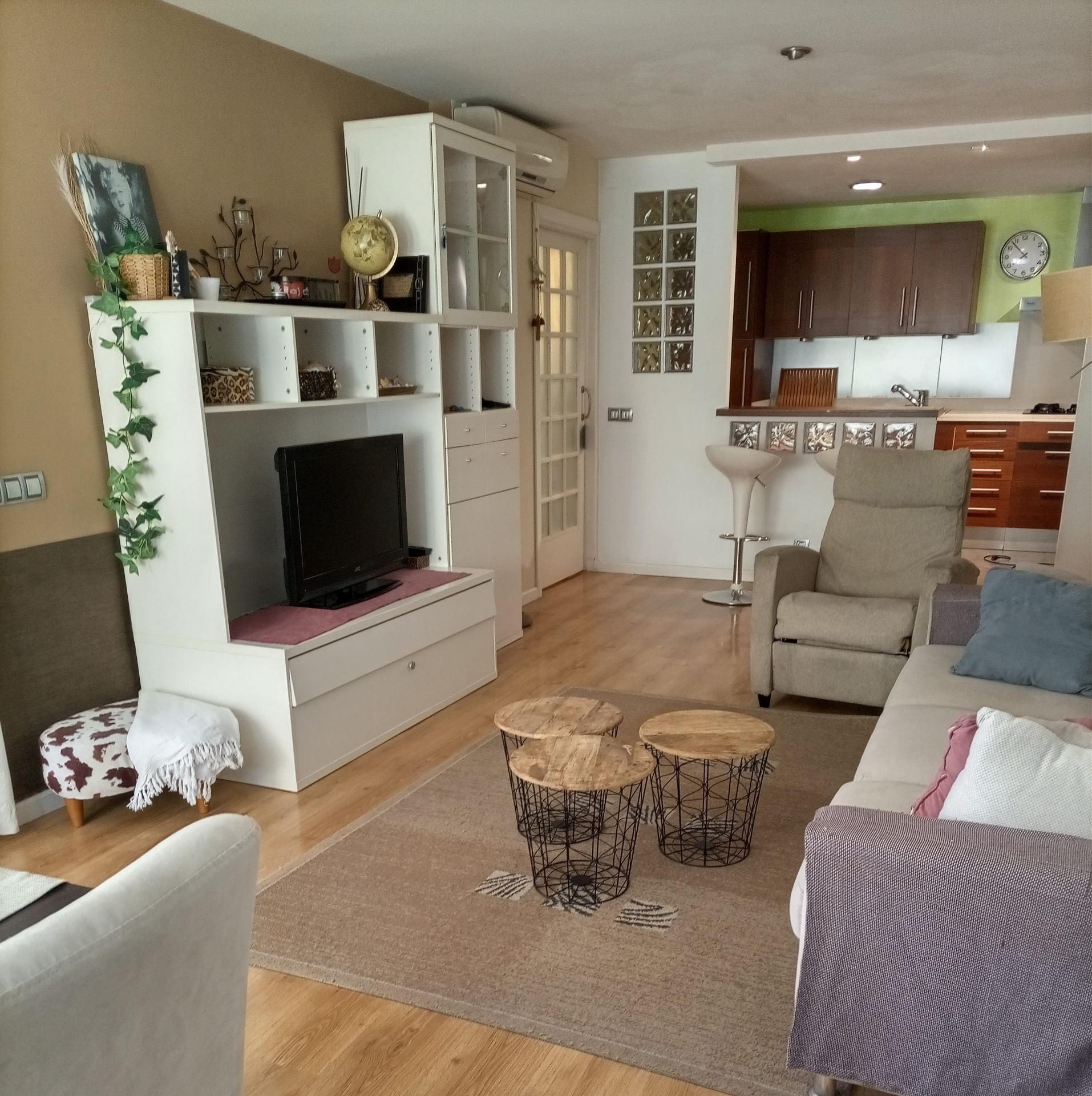 Living room of Flat for sale in Mataró  with Air Conditioner, Heating and Parquet flooring