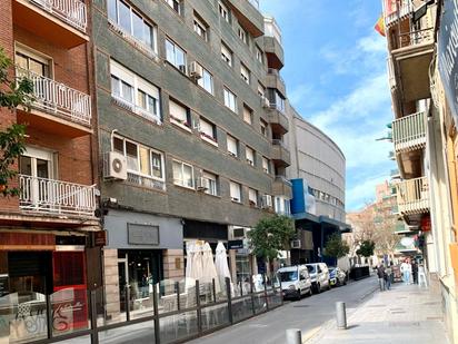 Vista exterior de Pis en venda en  Granada Capital amb Calefacció