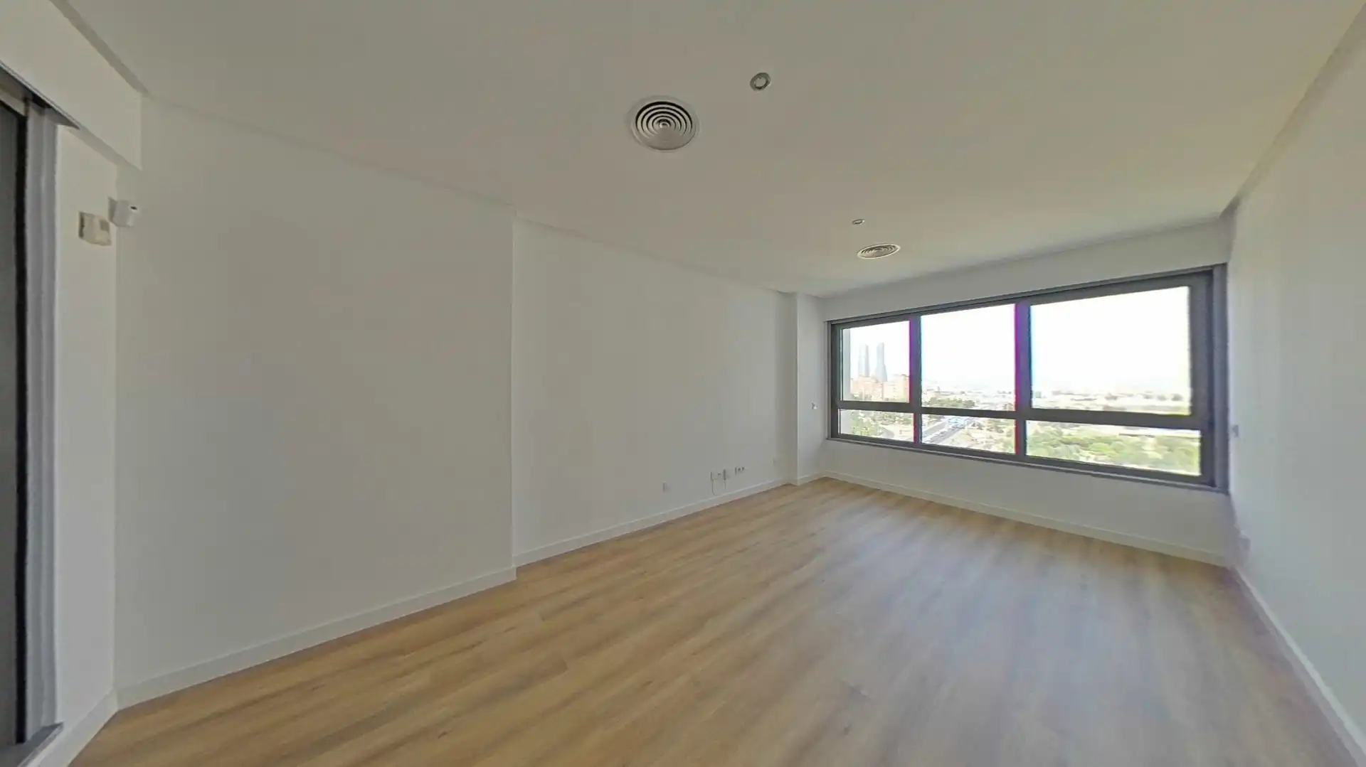Sala de estar de Piso en venta en Madrid con Parquet, Trastero y Piscina