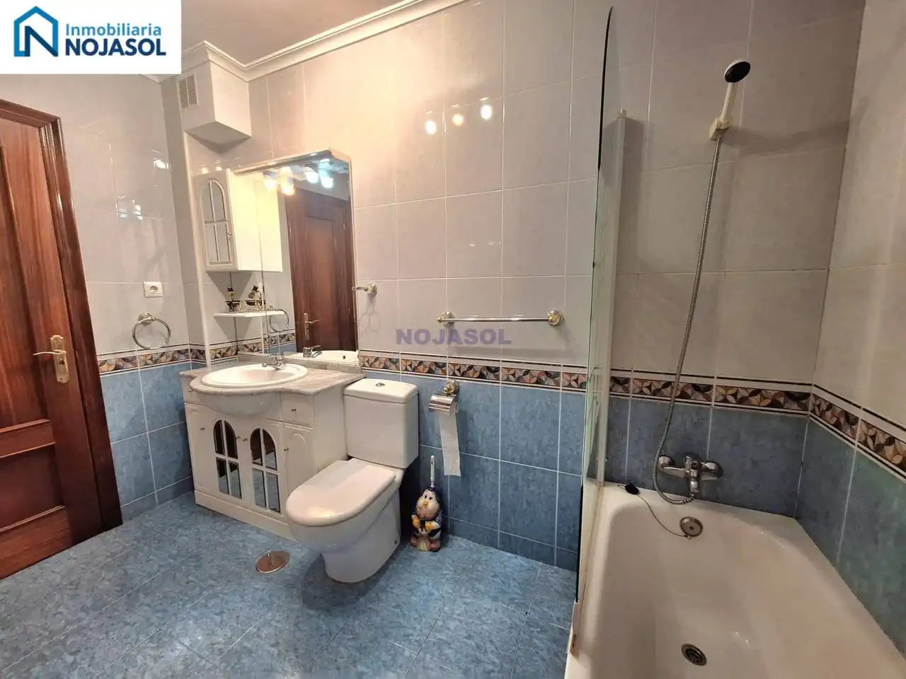 Baño de Apartamento de alquiler en Noja con Calefacción, Jardín privado y Terraza