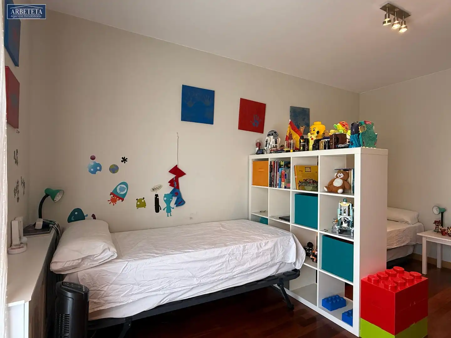 Habitación de Casa adosada en venta en Yebes con Aire acondicionado, Calefacción y Terraza