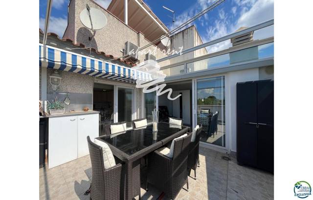 Piso en Venta en Port Emporda en Peni