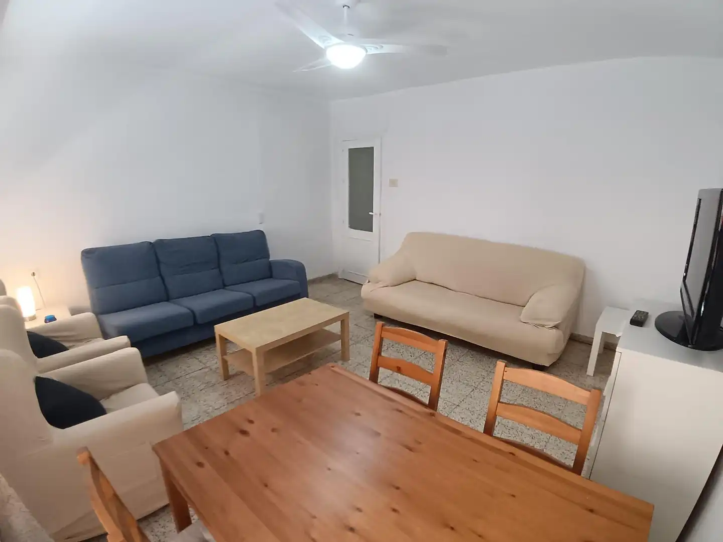 Sala d'estar de Pis de lloguer en Murcia amb Calefacció i Moblat