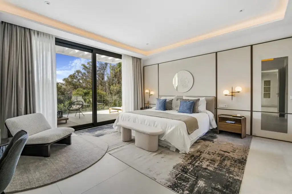 Chalet con piscina en venta en Milla de Oro, imagen 6