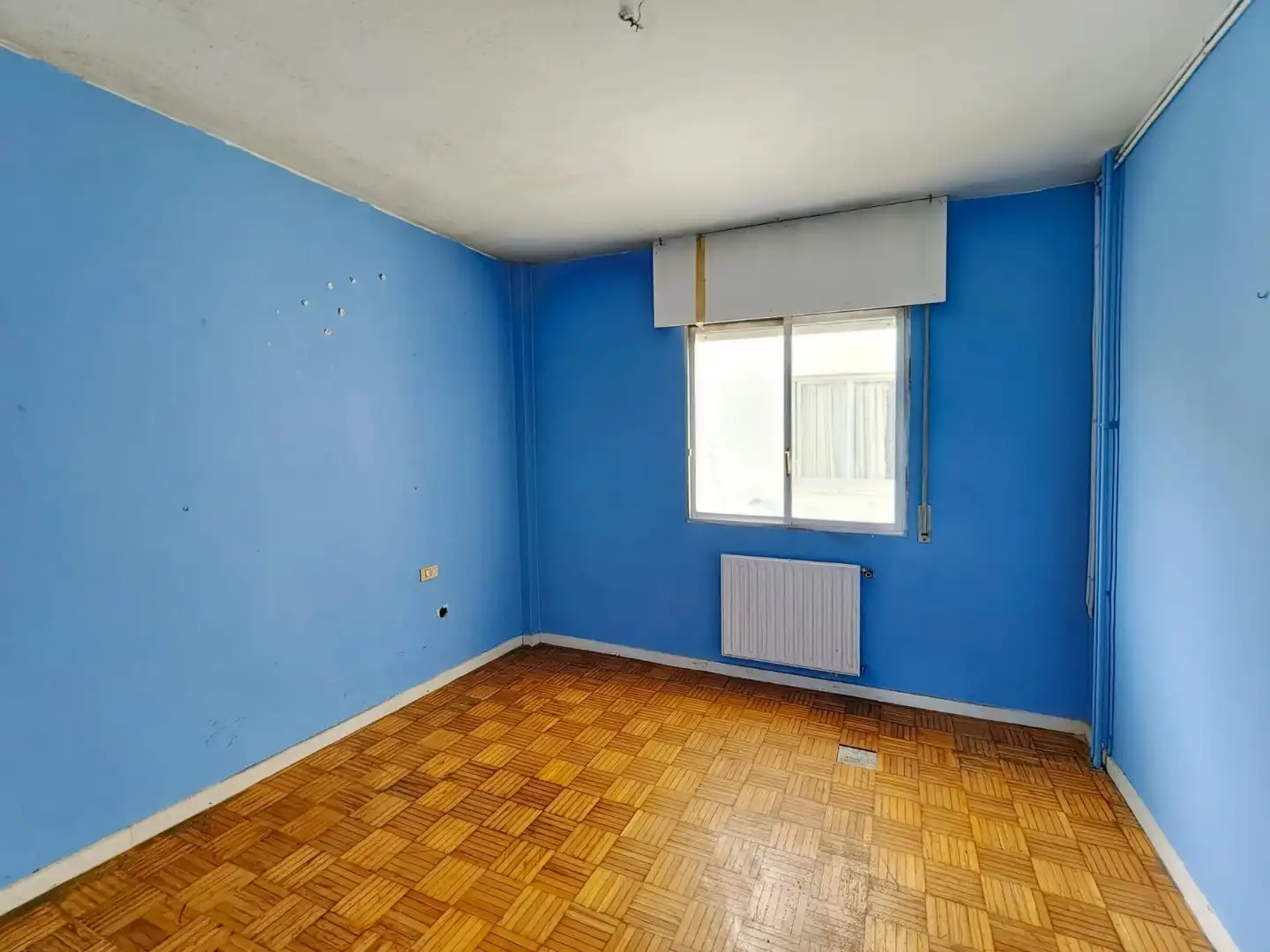 Schlafzimmer von Wohnung zum Verkauf in Pontevedra Capital  mit Privatgarten