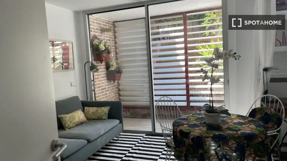 Flat with terrace to rent in Moncloa - Aravaca