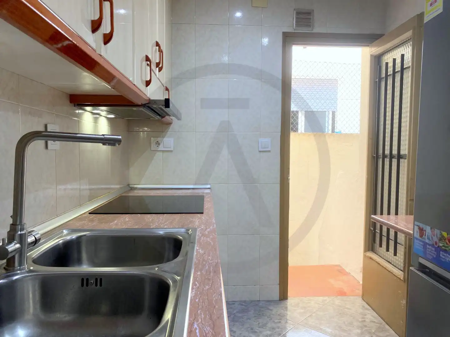 Cuina de Casa o xalet en venda en Terrassa amb Calefacció, Terrassa i Traster