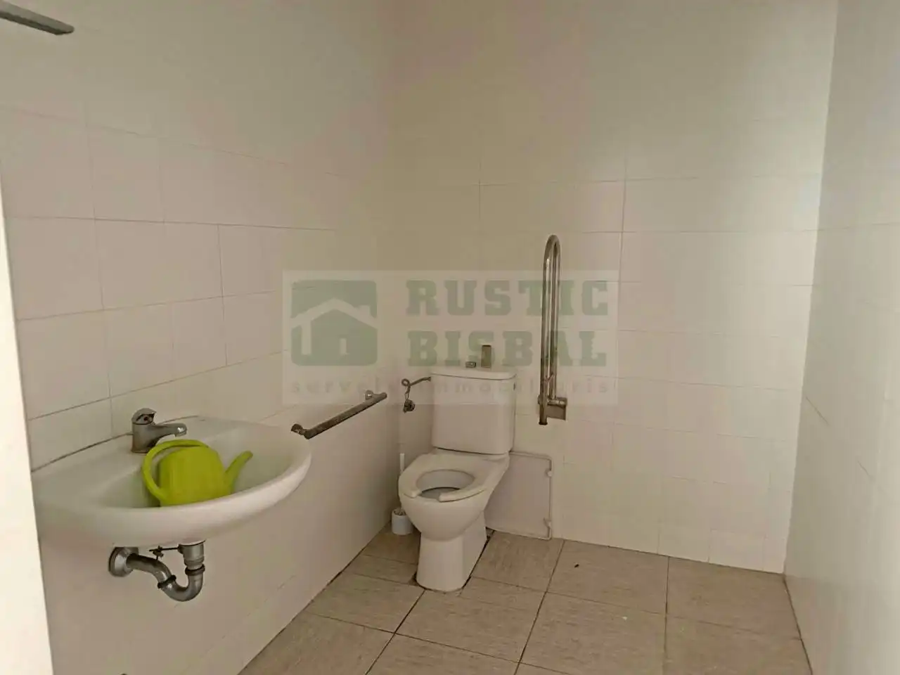 Local comercial de lloguer a La Bisbal d'Empordà, imagen 7