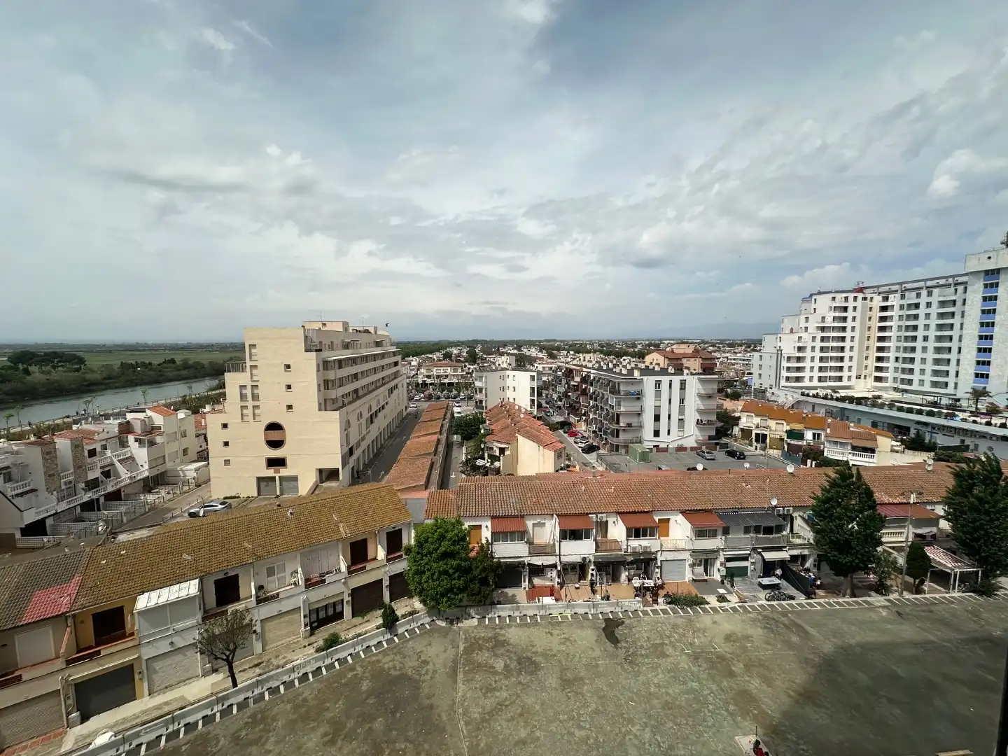 Apartament amb ascensor en venda a Delta-Muga 6, imagen 9