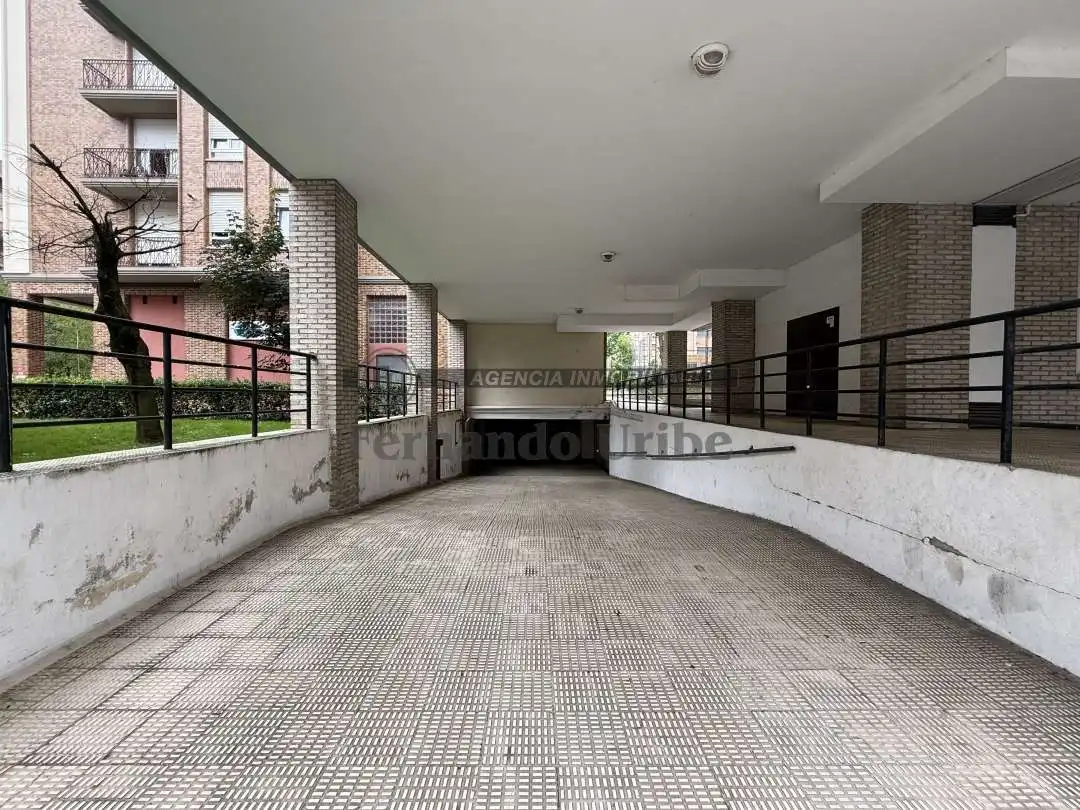 Aparcament de lloguer a Calle Jose Maria de Iparragirre Kalea