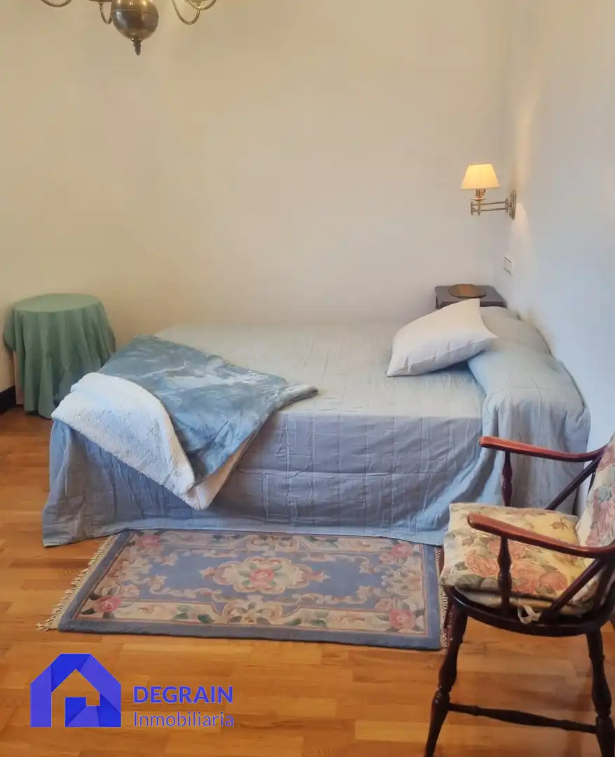 Schlafzimmer von Wohnung zur Miete in Oviedo  mit Heizung