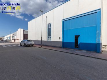 Nau industrial en venda a Calle Trevenque