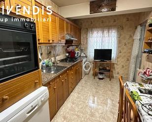 Kitchen of Flat to share in  Lleida Capital  with Heating, Terrace and Storage room