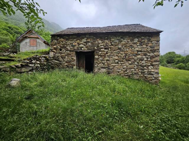 Terreno residencial en Venta en Calle Sant Vicens en Bossòst