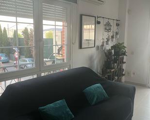 Living room of Flat for sale in Azuqueca de Henares  with Heating, Furnished and Oven