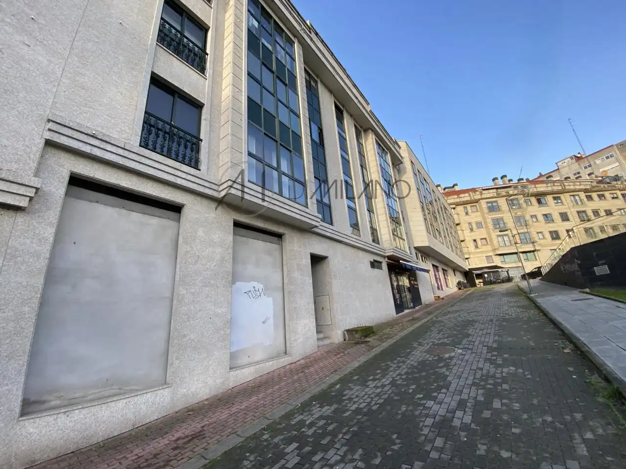 Vista exterior de Local en venda en Vigo 