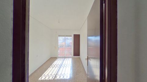 Foto 2 de Pis en venda a C/ Benetuser, Benimàmet, Valencia Capital