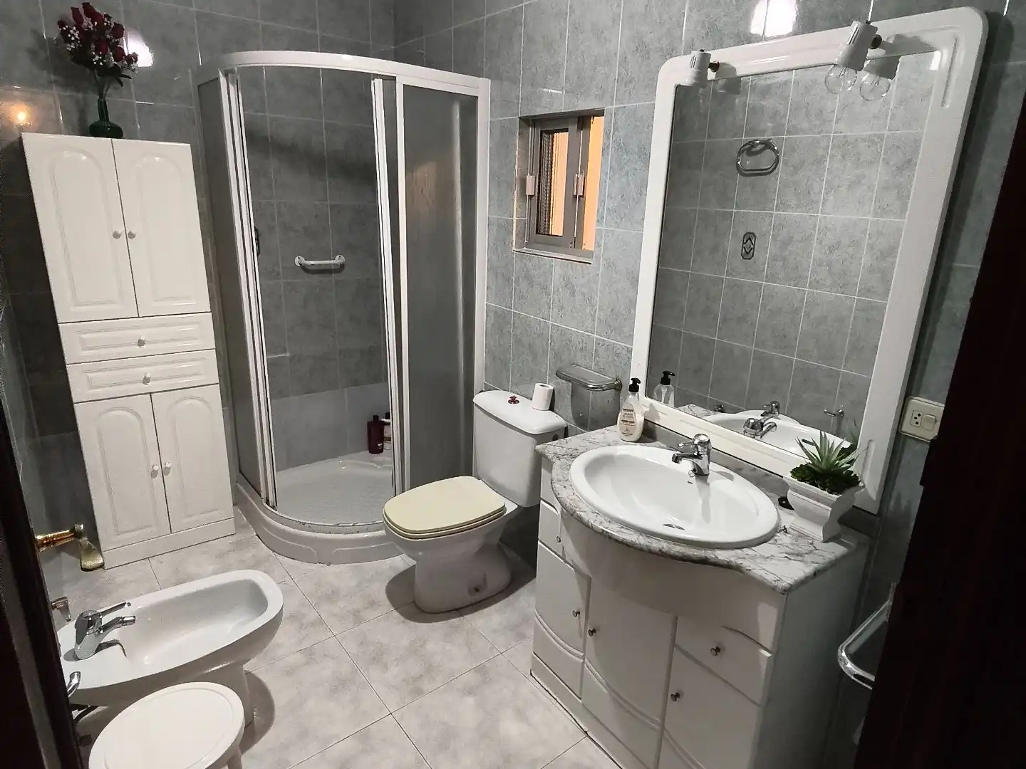 Bany de Casa o xalet en venda en Alcuéscar amb Terrassa i Balcó