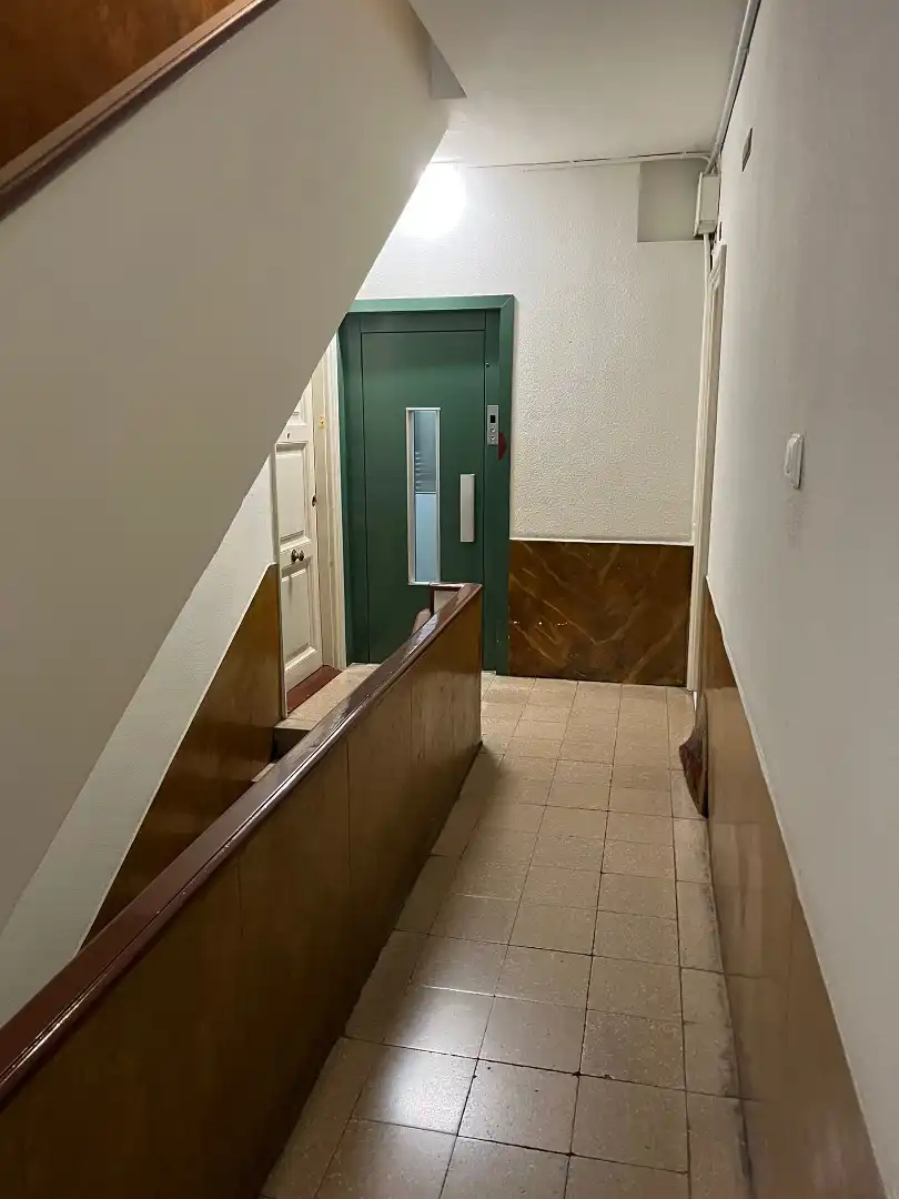 Piso en venta en Barcelona con Horno, Lavadora y Microondas