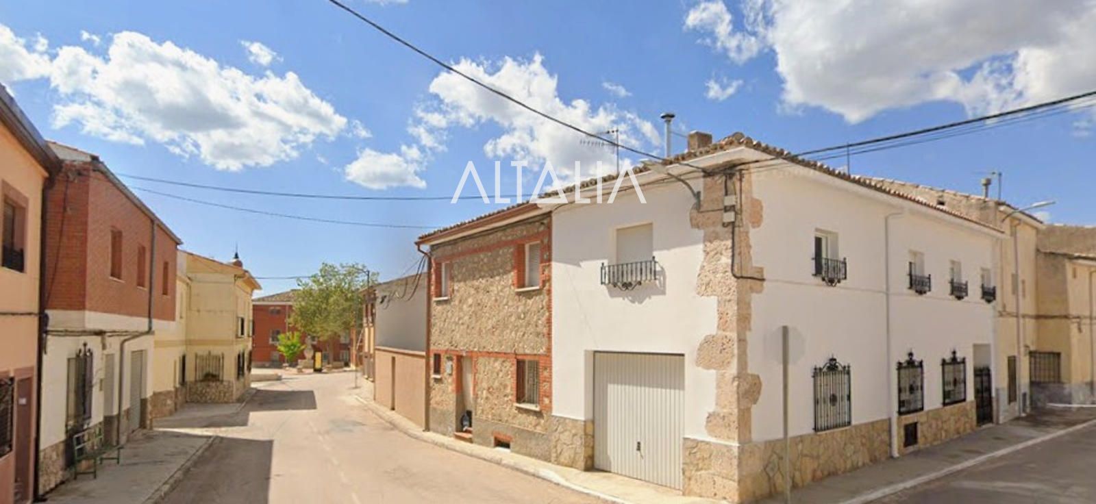 Vista exterior de Casa o xalet en venda en Campos del Paraíso amb Calefacció i Traster