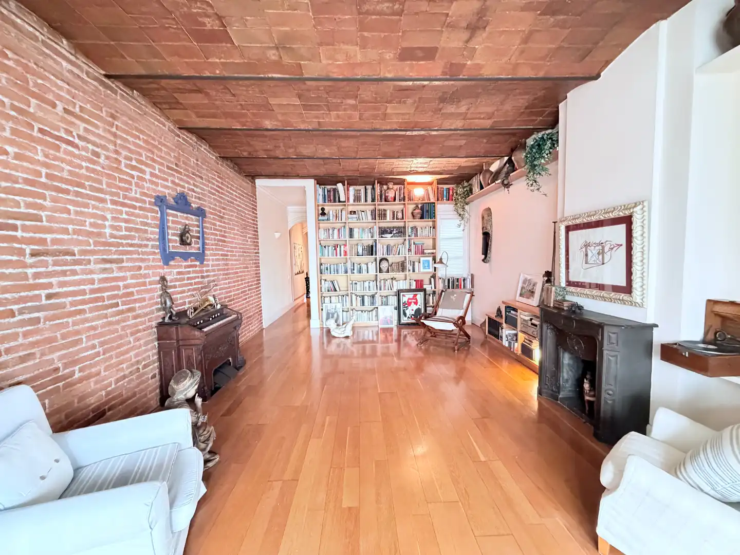 Sala d'estar de Àtic en venda en Barcelona amb Aire condicionat, Calefacció i Parquet