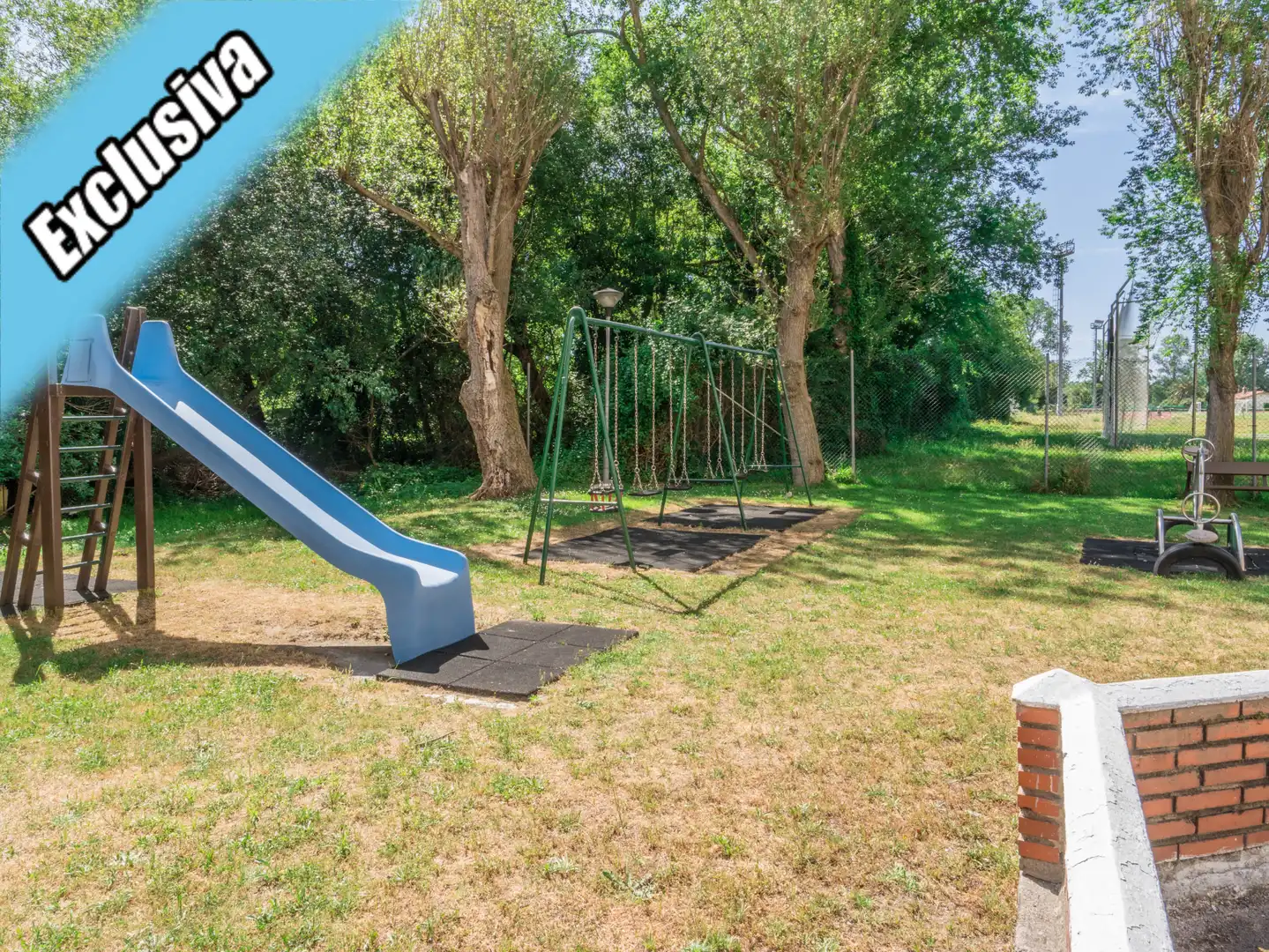 Jardí de Pis en venda en Laredo amb Calefacció, Parquet i Terrassa