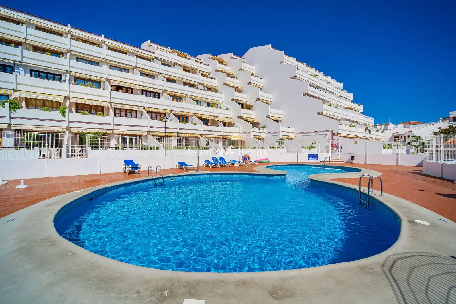 Piscina de Apartament en venda en Adeje amb Aire condicionat, Terrassa i Piscina