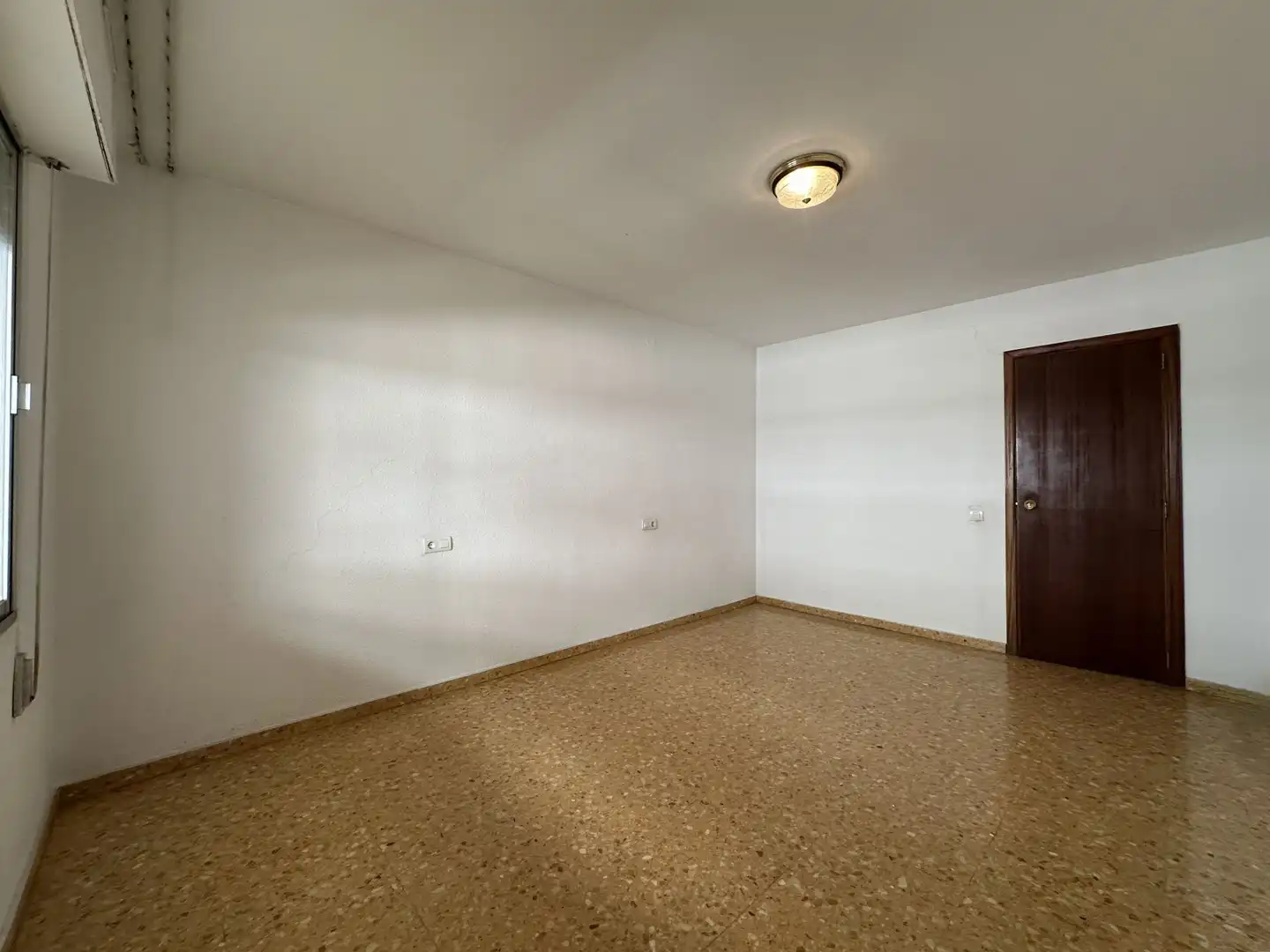 Habitación de Piso en venta en Ontinyent con Calefacción, Terraza y Trastero