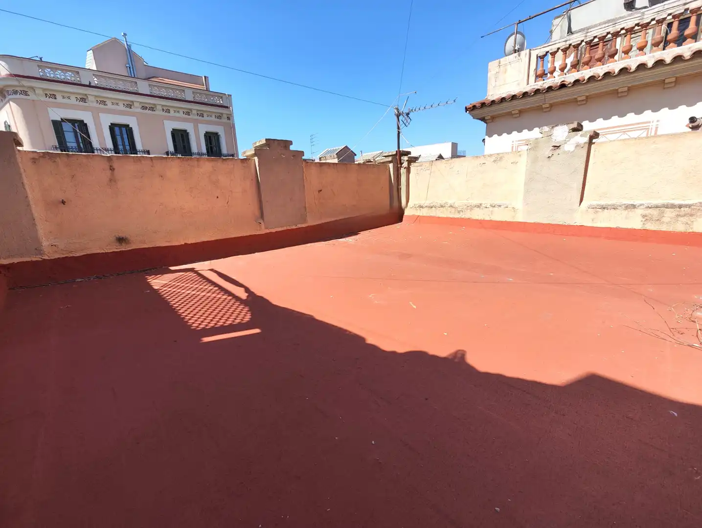 Terrace of Buildings for sale in Barcelona
