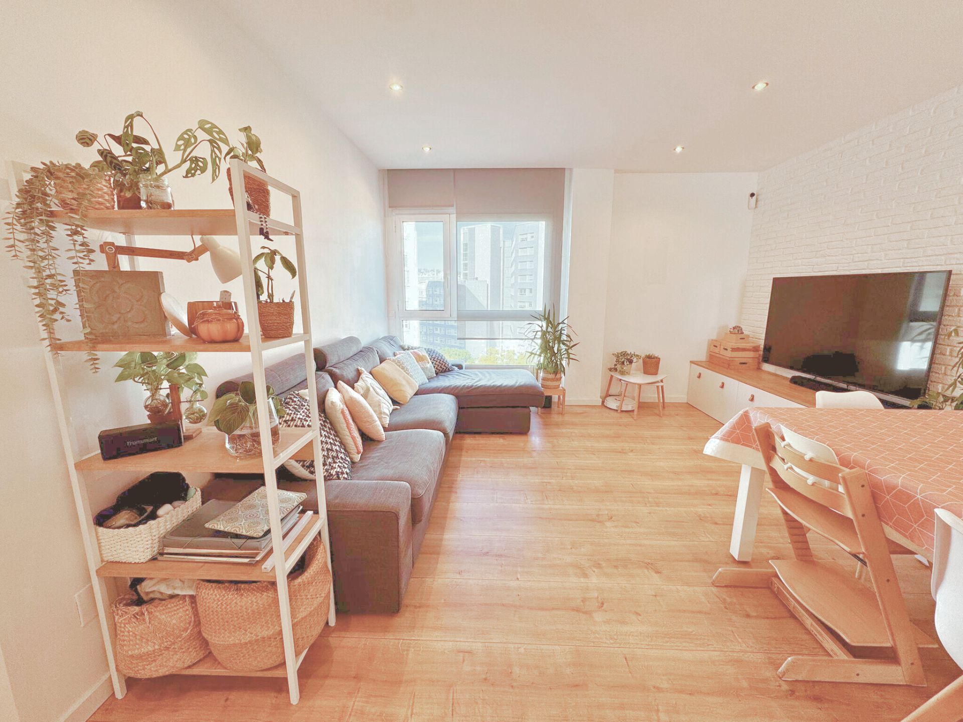 Sala d'estar de Pis en venda en  Barcelona Capital amb Aire condicionat, Calefacció i Parquet