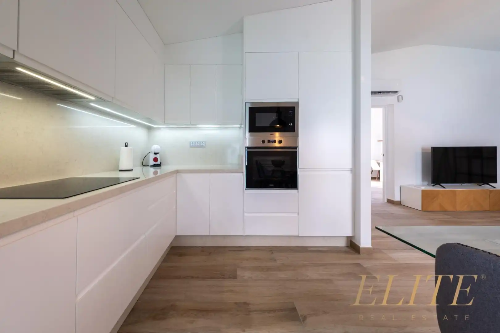 Kitchen of Detached homes for sale in San Bartolomé de Tirajana  with Air Conditioner, Private garden and Parquet flooring