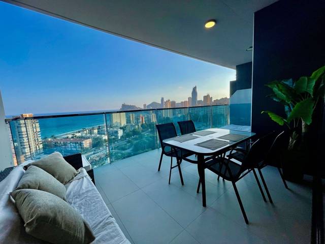 Apartamento en Alquiler en Playa Poniente