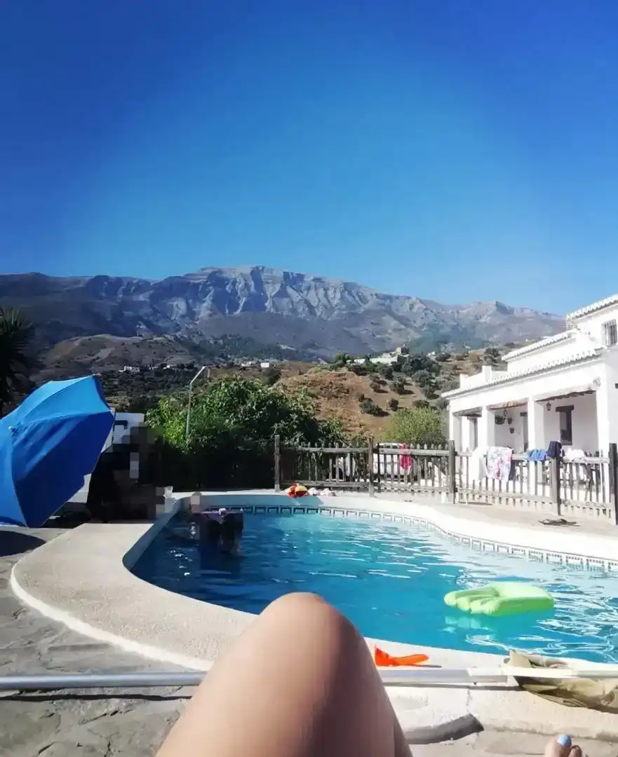 Vista exterior de Casa o xalet de lloguer en Sedella amb Jardí privat, Traster i Piscina