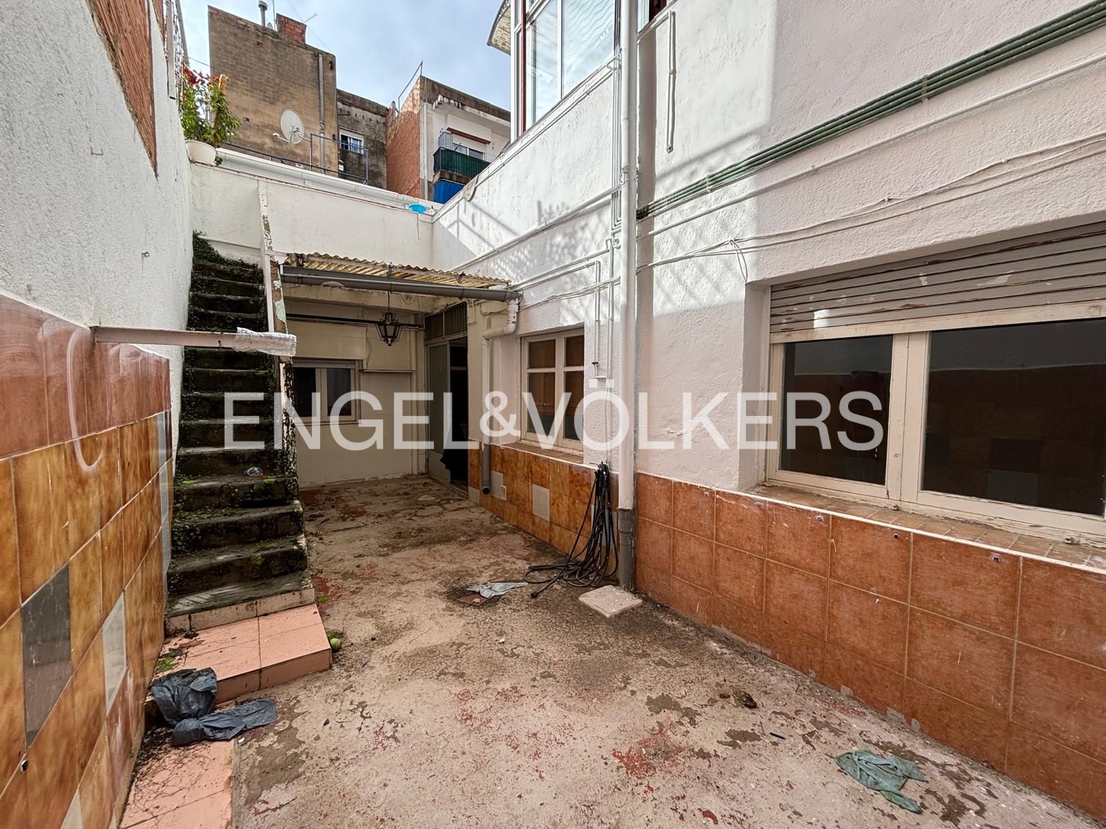 Vista exterior de Apartamento en venta en Sabadell con Calefacción