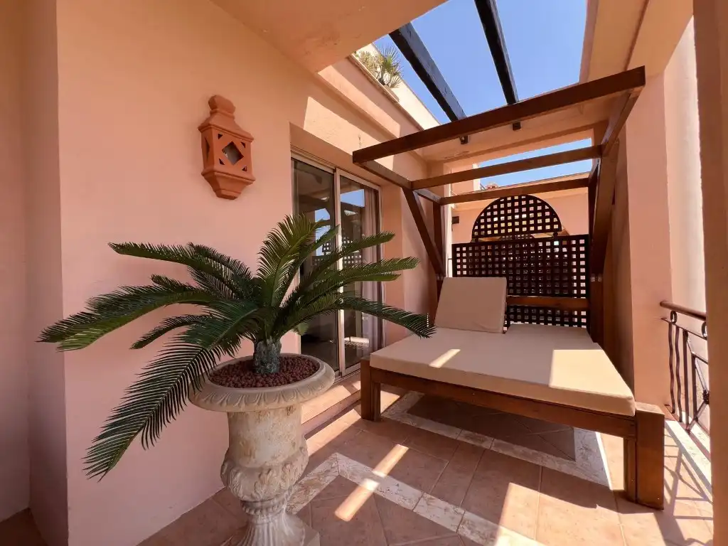 Terrasse von Wohnungen zur Miete in Calvià mit Klimaanlage, Privatgarten und Möbliert