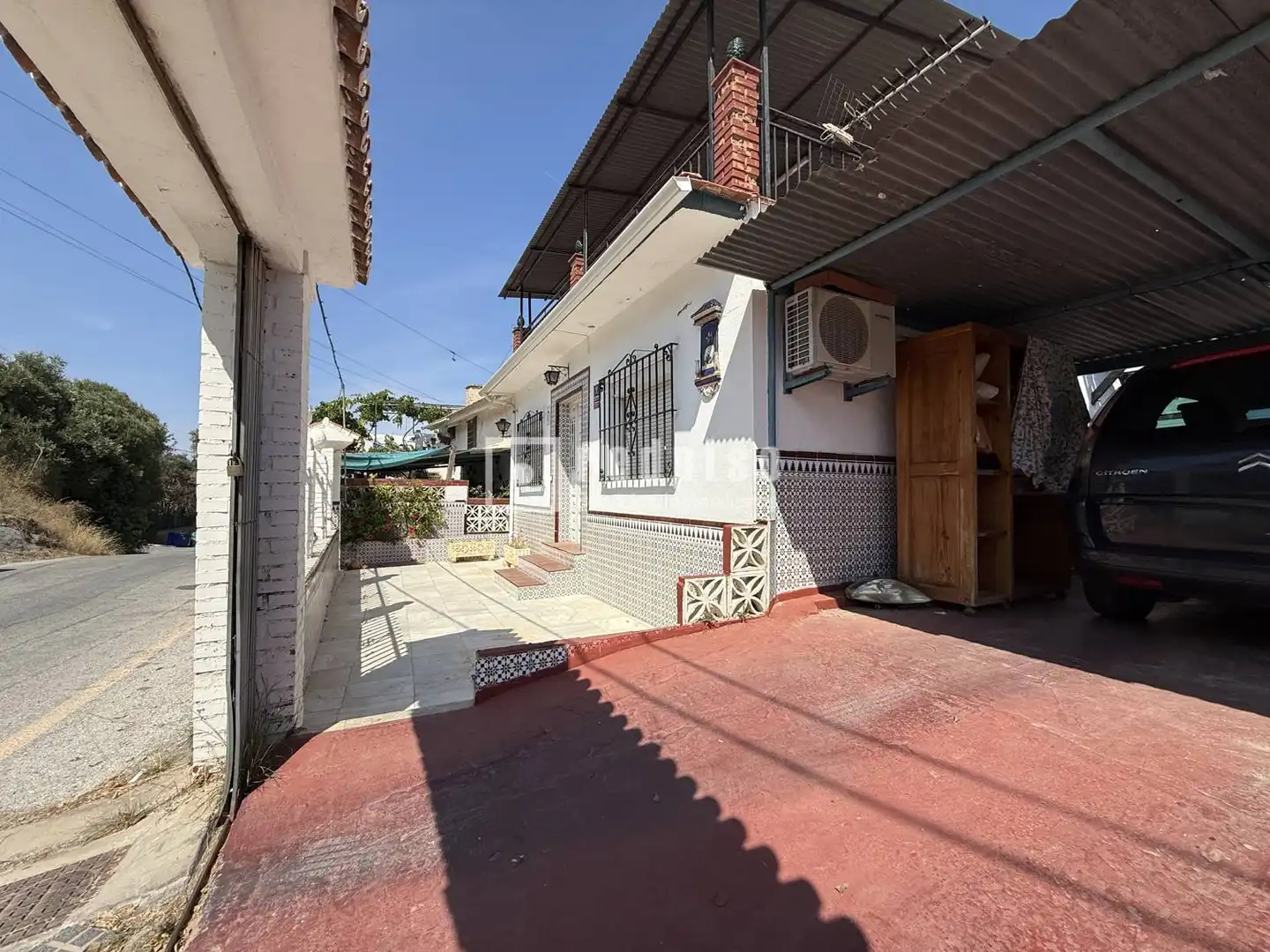 Vista exterior de Casa o xalet en venda en Málaga amb Terrassa
