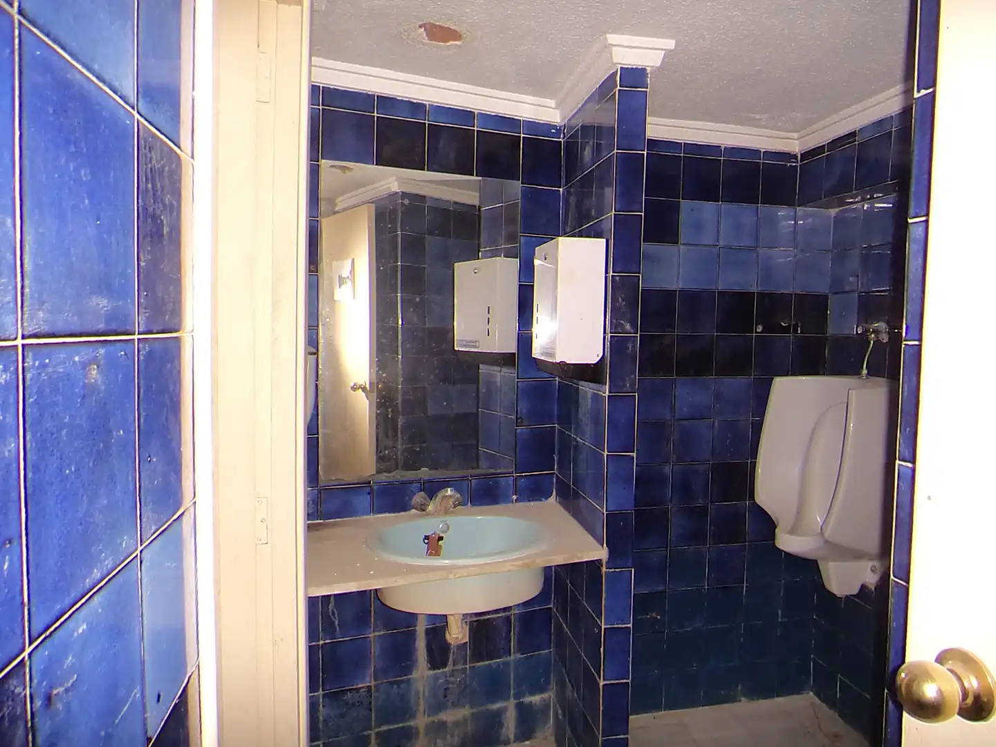 Bathroom of Commercial properties for sale in Godella