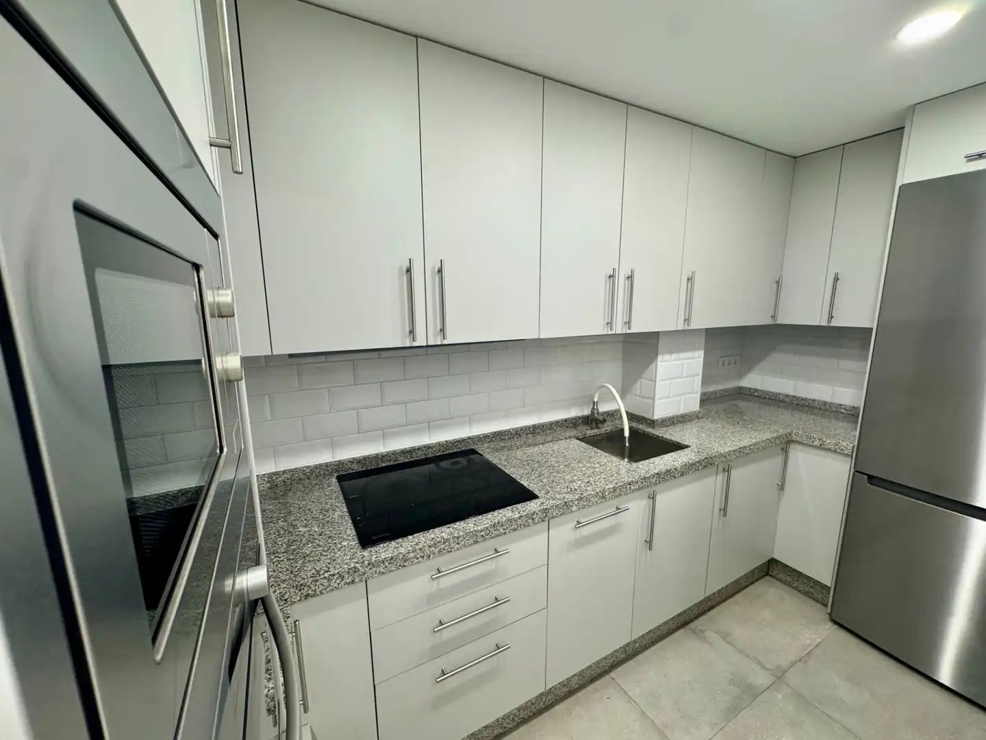 Cocina de Piso en venta en Estepona con Aire acondicionado, Calefacción y Terraza