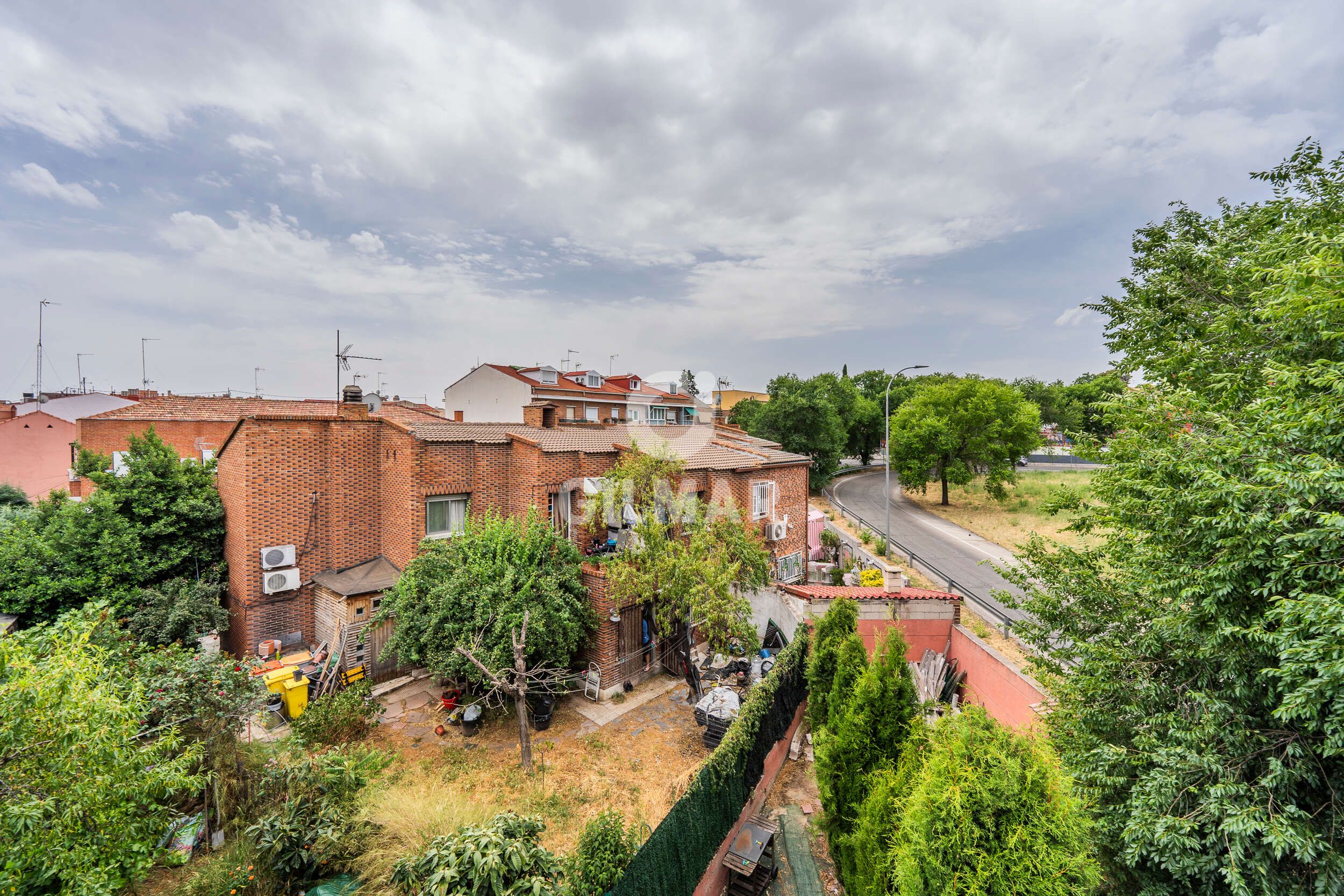 Vista exterior de Casa o chalet en venta en  Madrid Capital con Calefacción, Jardín privado y Piscina