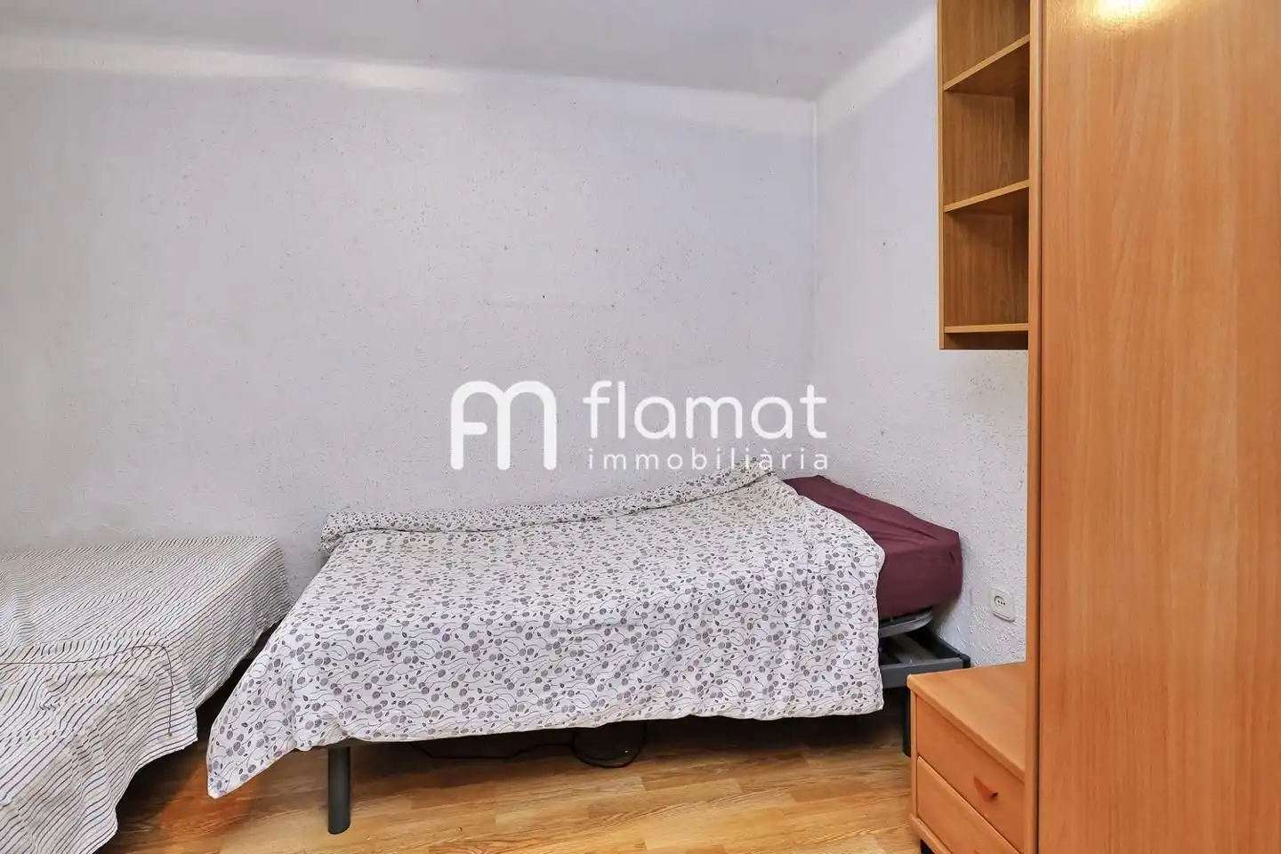Bedroom of Flat for sale in Santa Coloma de Gramenet  with Air Conditioner, Furnished and Balcony