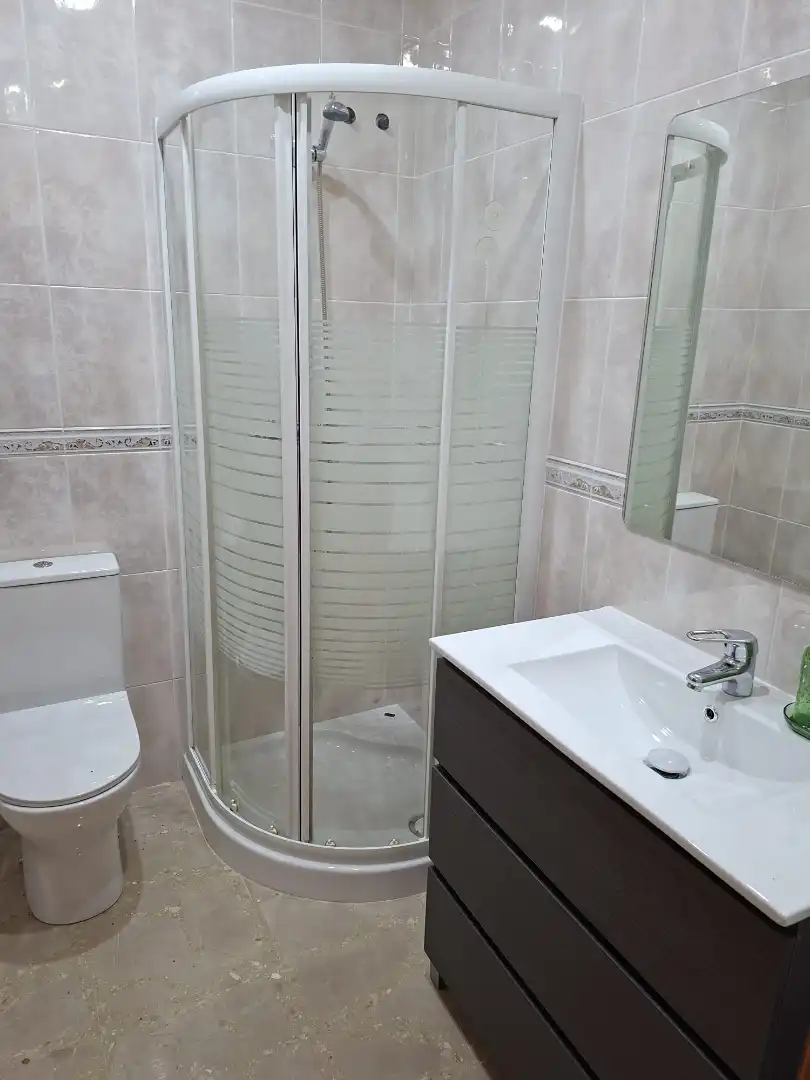 Baño de Piso en venta en Caspe con Aire acondicionado, Calefacción y Amueblado
