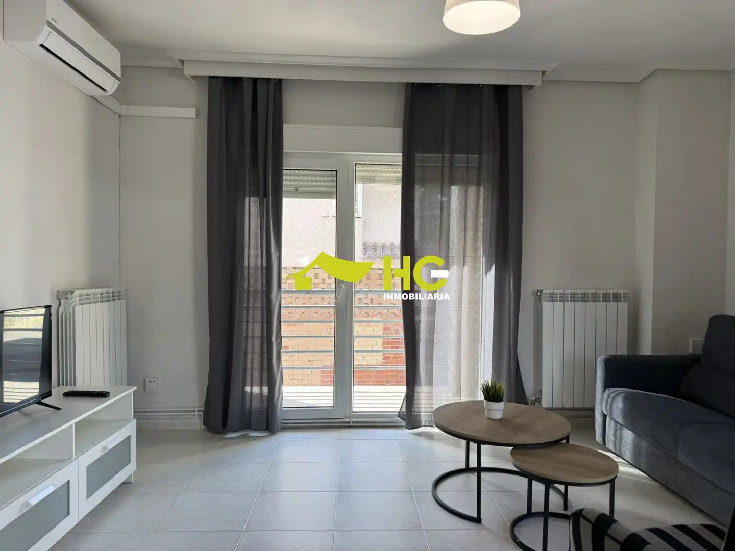 Sala de estar de Dúplex de alquiler en Villaviciosa de Odón con Aire acondicionado, Calefacción y Terraza