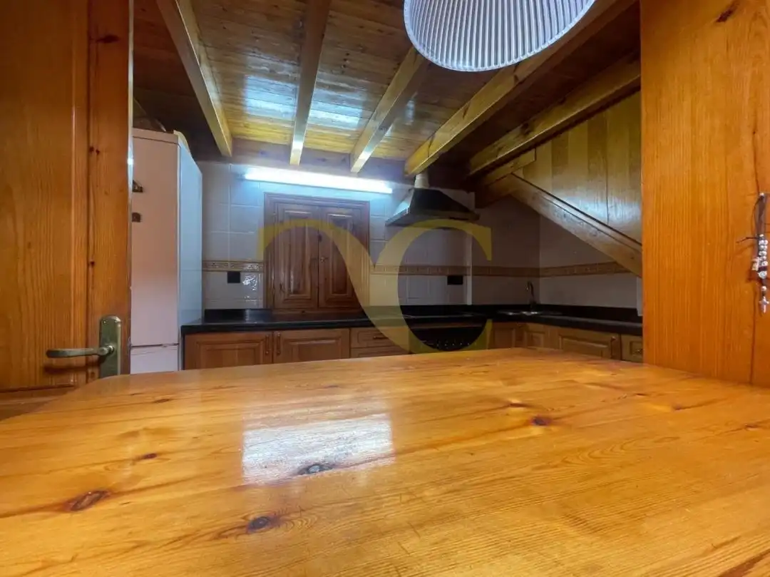 Küche von Dachboden zum Verkauf in Ribadesella mit Heizung