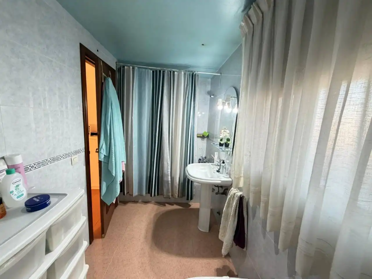 Bathroom of Duplexes for sale in Castellón de la Plana / Castelló de la Plana  with Air Conditioner, Terrace and Storage room